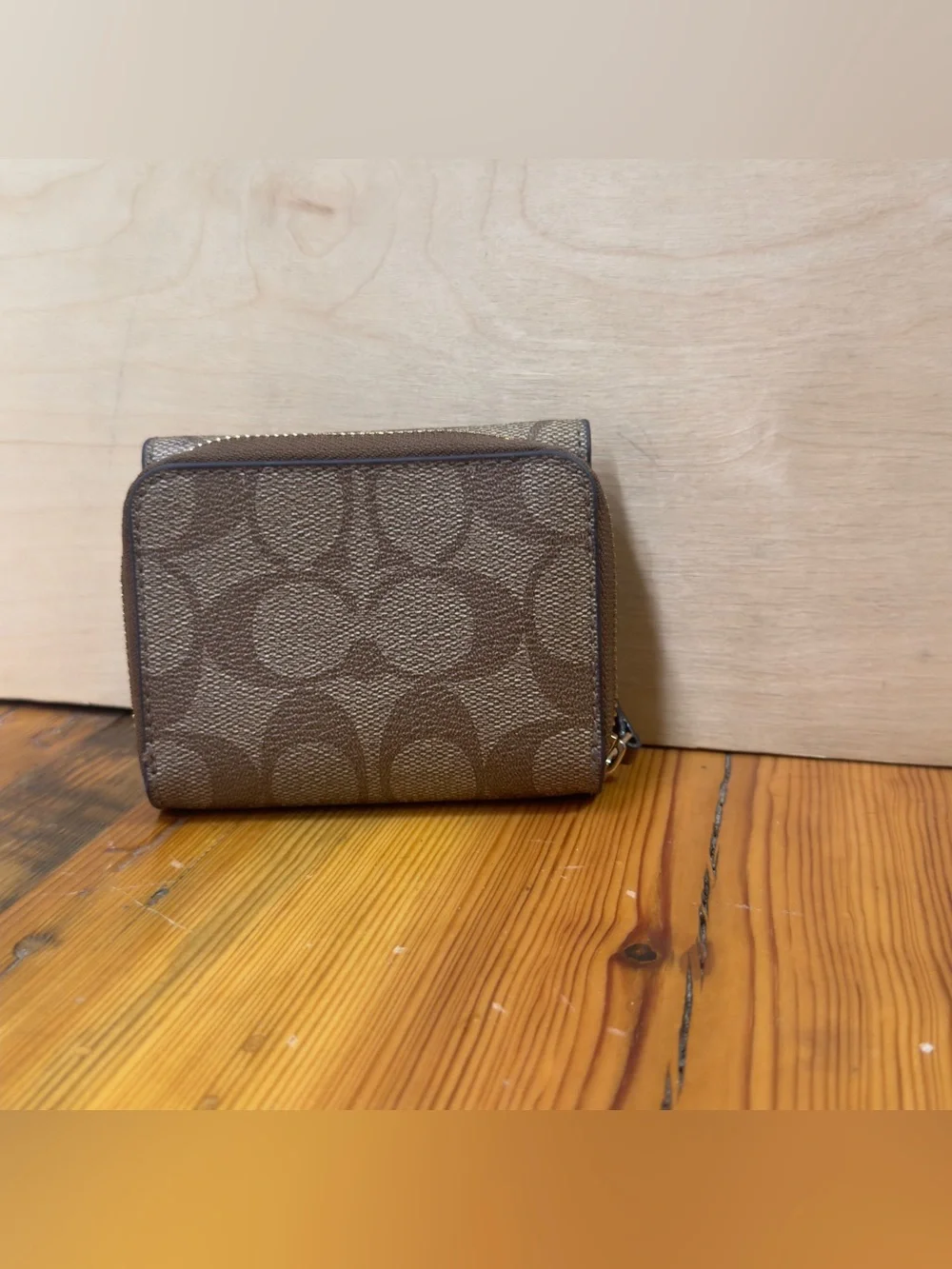 Coach compact card